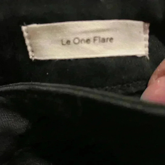 NWT Frame Le one Flare Le High Slit Hem black Larsen jeans sz 2 (fits 29-34) - Picture 6 of 10